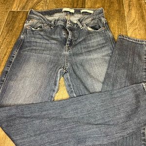 Guess sexy curve size 28